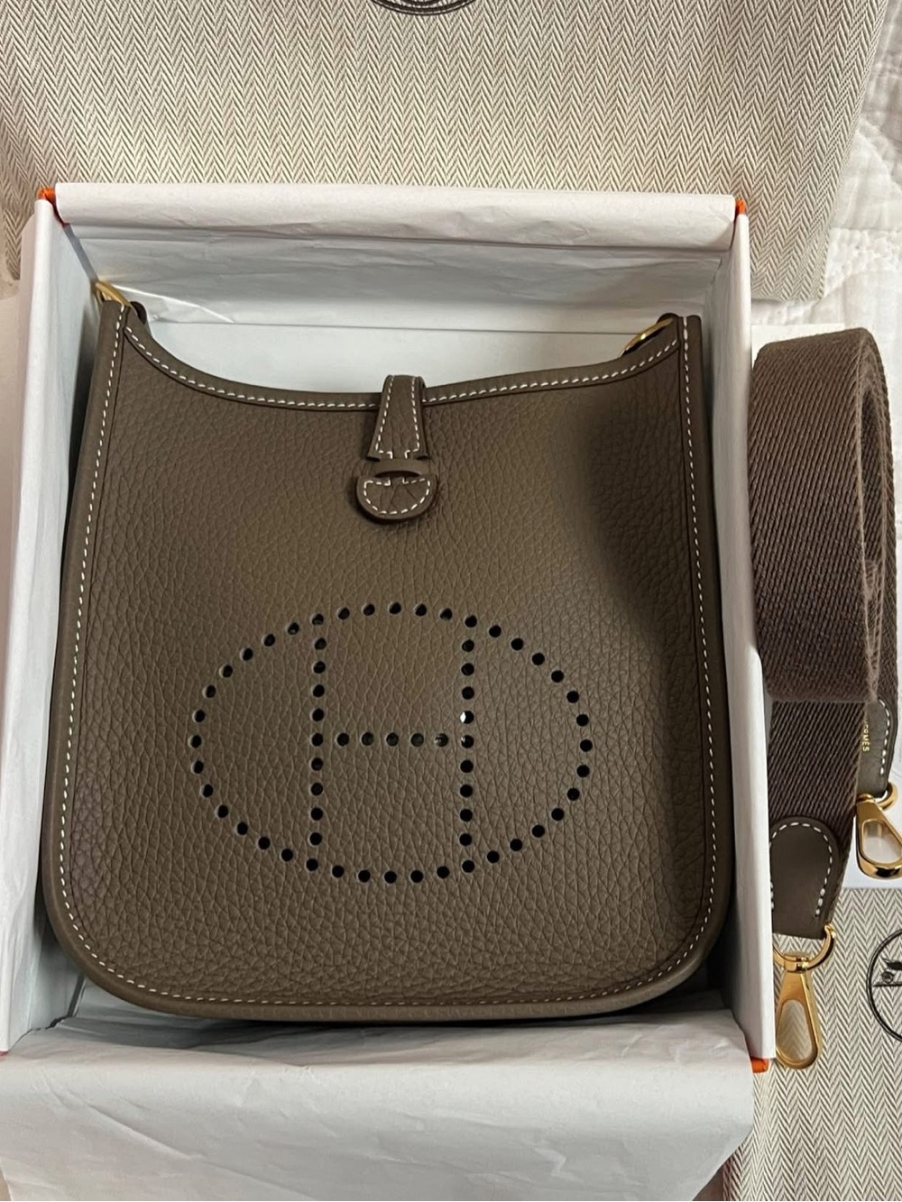 Hermès Evelyne III TPM Etoupe Taurillon Clemence Shoulder Bag